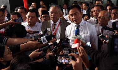 Yusril Tolak Dalil Tambahan Prabowo-Sandi