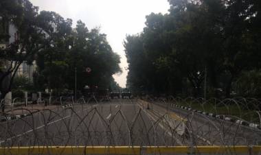 Polisi Blokade Jalan Menuju Gedung MK