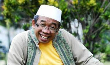 Nah Loh! Qomar Diduga Buat Sendiri Surat Lulus S2 dan S3