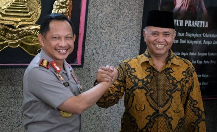 Temuan Indonesialeaks Jangan Sampai Benturkan KPK-Polri