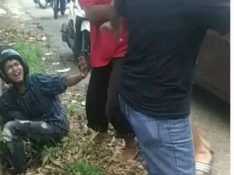 Aksinya Pukul Pemotor Viral, ASN Inspektorat Provinsi Jambi jadi Tersangka