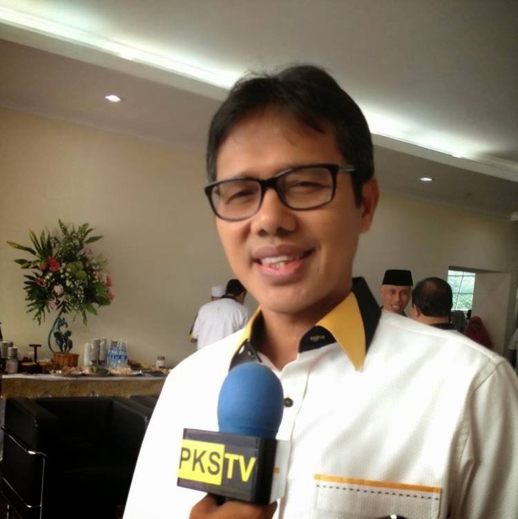 Gubernur Irwan Tegaskan Wali Nagari Dilarang Dukung Calon Presiden