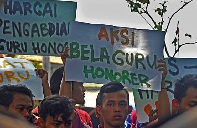 Begini Standar Gaji Guru Honorer di Depok 