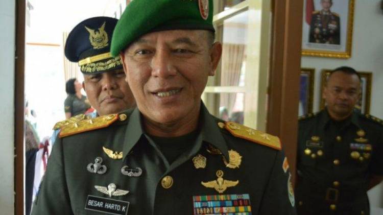 Mayjen TNI Besar Harto Karyawan Jabatan Pangkostrad, 81 Pati Dimutasi