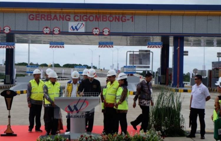 Sudah 20 Tahun Gonta-ganti Investor, Jokowi Resmikan Tol Ciawi-Sukabumi Seksi I 