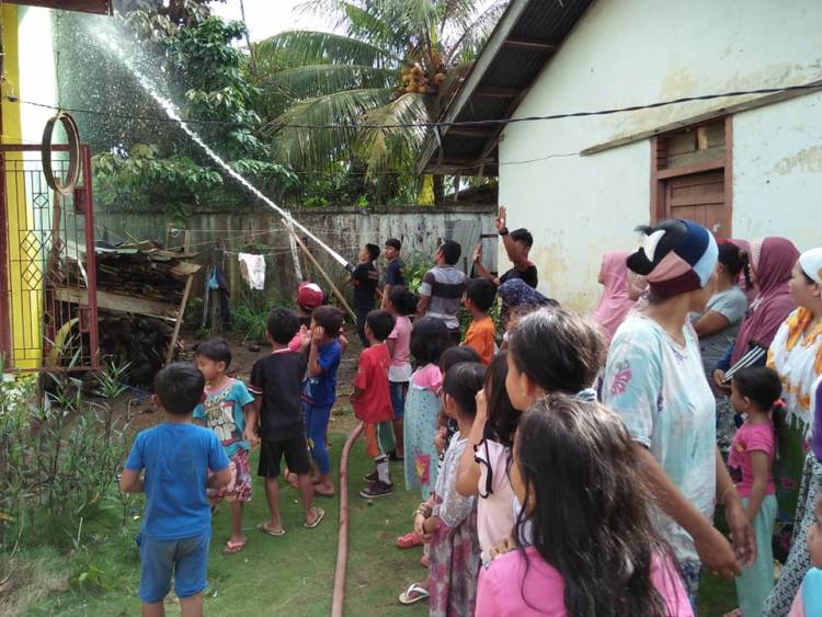 BREAKING NEWS! Kantor SDN 43/II Tanjung Belit Terbakar