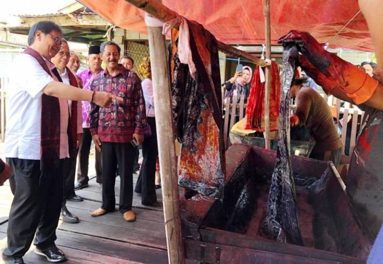 Menperin: IKM Batik Jambi Berdaya Saing Global
