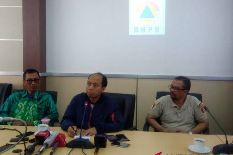 Tsunami Selat Sunda Ditengarai Dipicu Longsor Bawah Laut