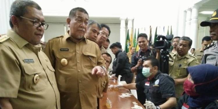 Ahmad Heryawan dan Deddy Mizwar Saksi Meikarta
