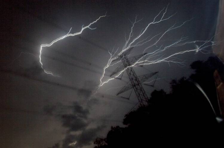 Warga Kubu Rasa Diminta Waspada Cuaca Ekstrim