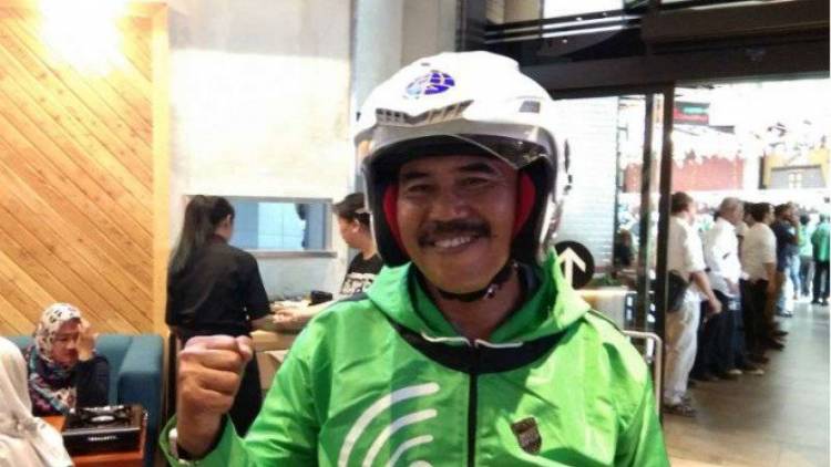Begini Kisah Driver 001 Gojek dari Dikejar Pakai Golok Hingga Kasih Anak Nama Nadiem