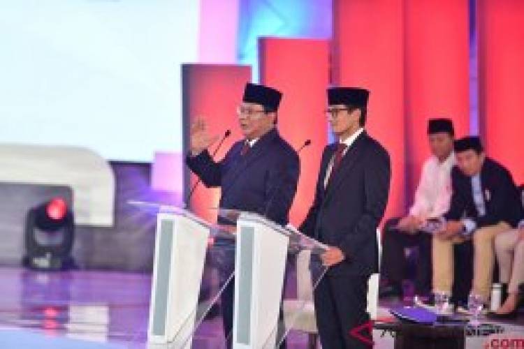 Sandiaga Singgung Kades Mendukungnya Ditahan, Jokowi: Ya Laporkan ke Penegak Hukum