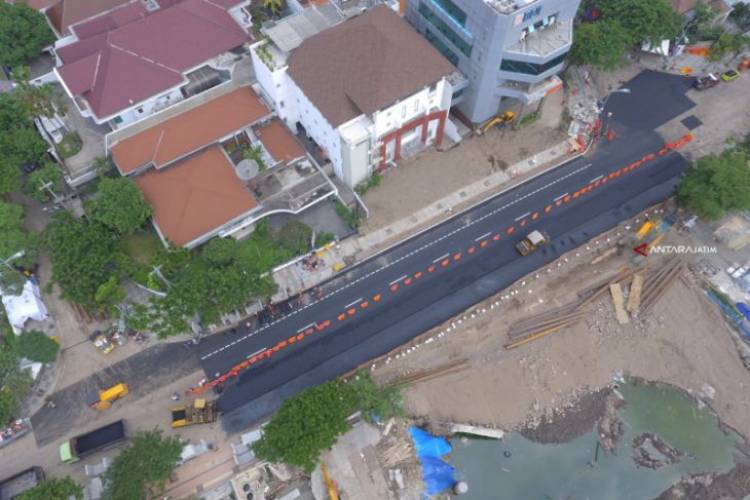 Polisi Tetapkan Enam Tersangka Kasus Jalan Raya Gubeng Ambles