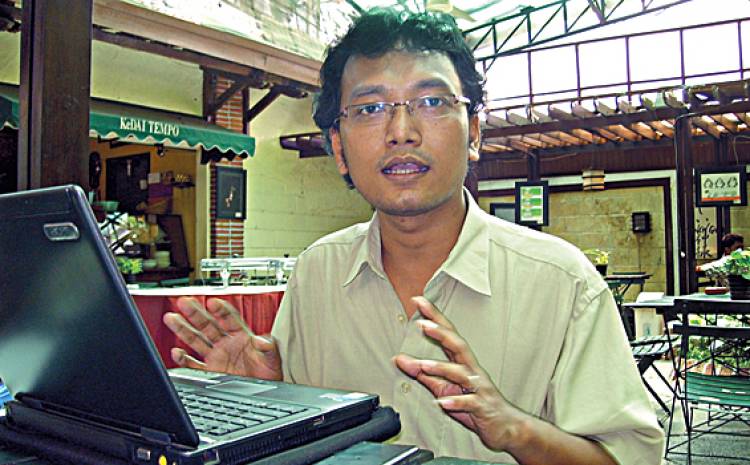 Guntur Romli Sebut Buni Yani Masuk Penjara, Mubahalahnya Kalah