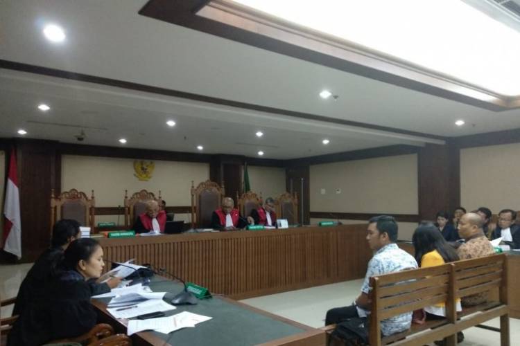 Pegawai MA Sarankan "Ngebom" Duit ke Hakim Pengadilan Medan