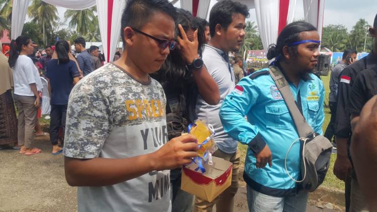 Seluruh Wartawan Kembalikan Id Card, Muzakir: Kami Serahkan ke Pak Gubernur Jambi