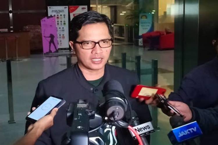 KPK Amankan Dua Orang Terkait OTT Krakatau Steel