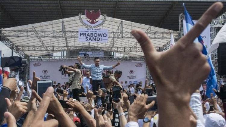 Dari AHY Hingga Aher, Prabowo Tanya ke Pendukung Pantas Nggak Jadi Menteri?