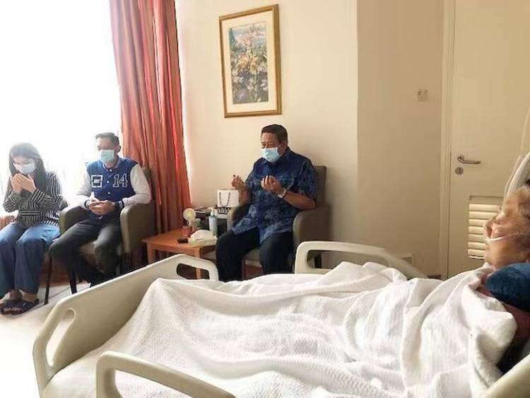 Berangkat ke Singapura Annisa Ungkap Kondisi Ani Yudhoyono