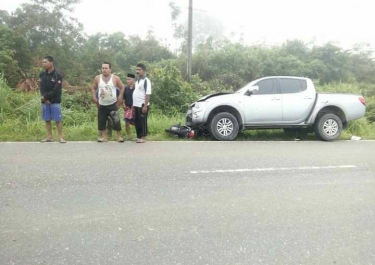 Di Merangin, Satu Keluarga Dihantam Mitsubishi Triton Tewas di Tempat