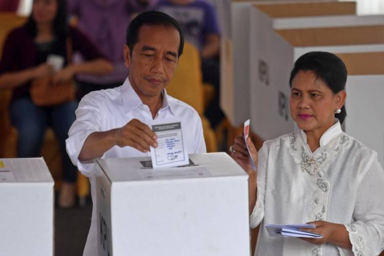 Jokowi Menang di TPS Tempatnya "Nyoblos"