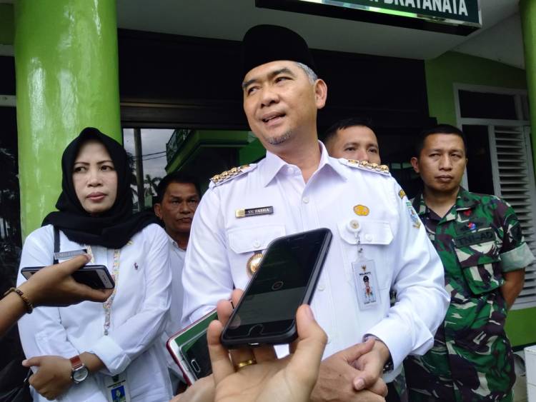 Jenguk Petugas KPPS, Walikota Fasha: Seluruh Biaya Pengobatan Ditanggung Pemkot Jambi