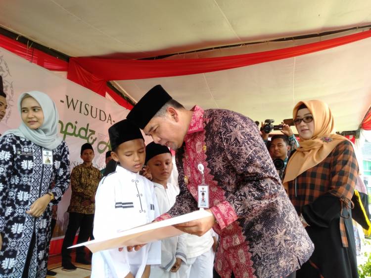 411 Siswa & Siswi Tahfidz Diwisuda, Ini Pesan Walikota Fasha