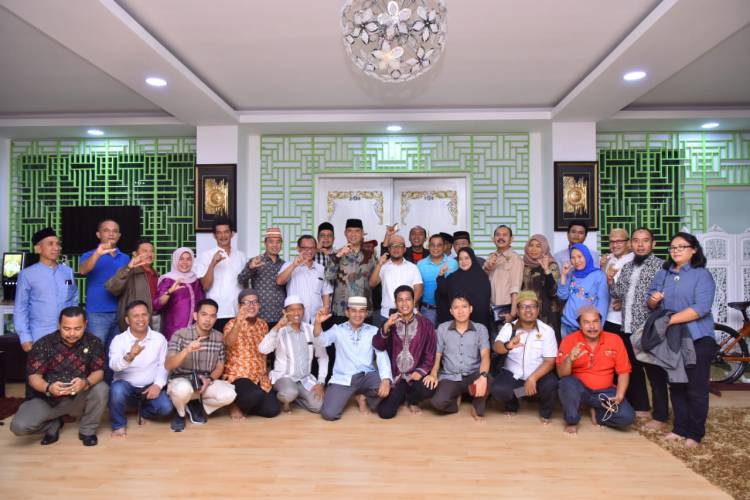 Fasha Buka Puasa Bersama Peserta Raker Komisi Informasi se-Sumatera