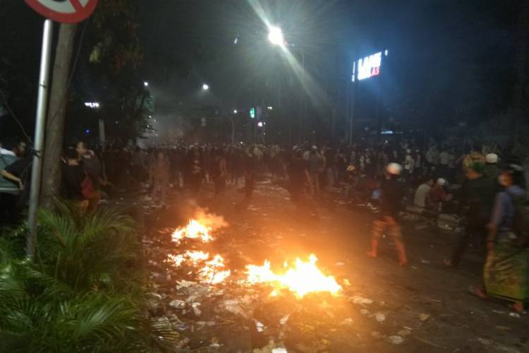 Massa Provokator Mulai Muncul di Samping Gedung Sarinah
