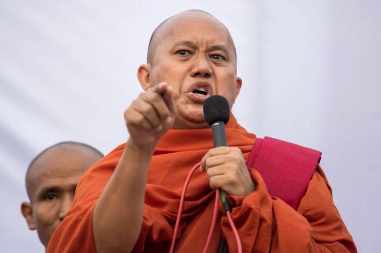 Pengadilan Myanmar Keluarkan Surat Penangkapan Pendeta Radikal Wirathu
