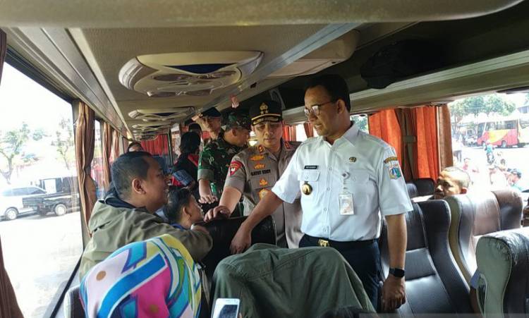 Anies: 15 Persen Sopir Angkutan Lebaran Tak Laik Bertugas!