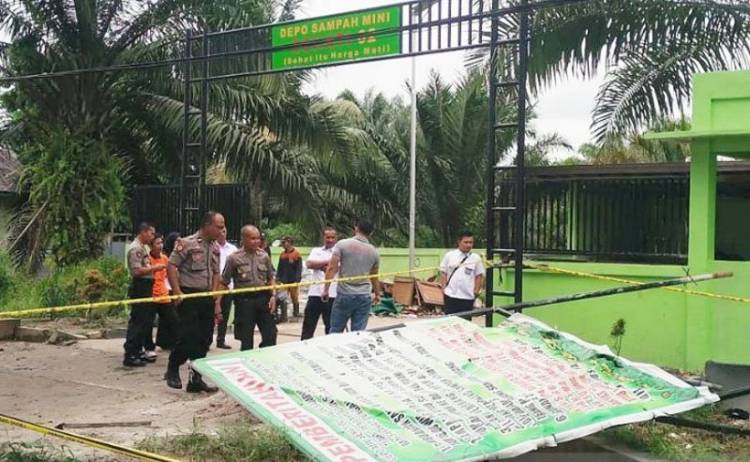 Empat Pekerja Tersetrum Saat Pindahkan Baliho, Satu Meninggal Dunia