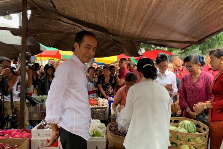 Jokowi Sebut Rekonsiliasi Politik Dengan Prabowo Bisa di Keraton Yogyakarta