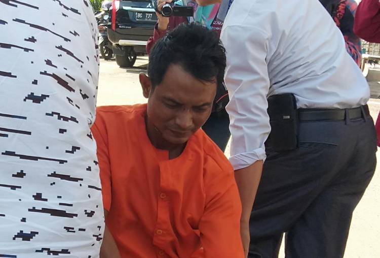 Cemburu Buta, Pria Ini Tega Habisi Nyawa Mantan Istri Pakai Batu Giling