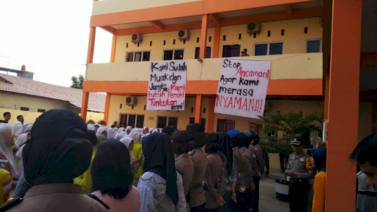 Diancam Lewat Orang Tua Usai Demo, Mahasiswa Unaja Kembali Demo ke Rektorat
