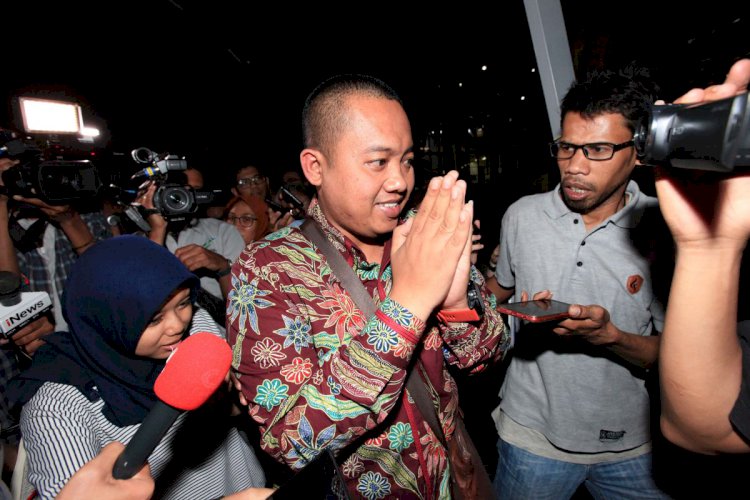 Aspri Menpora Imam Nahrowi Benarkan Terima Uang 'Ngopi' dari Terdakwa Ending