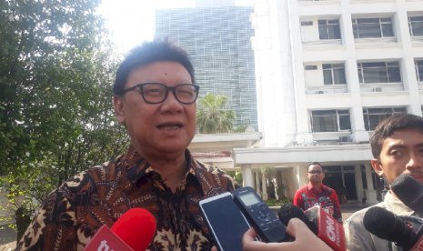 Tjahjo Kumolo PANGGIL Wagub Kepri, Pasca Sang Gubernur Ditahan KPK