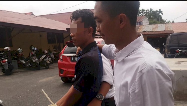 Sempat Buron, Oknum Guru Cabul Ini Pulang ke Rumah dan Berakhir dengan Polisi