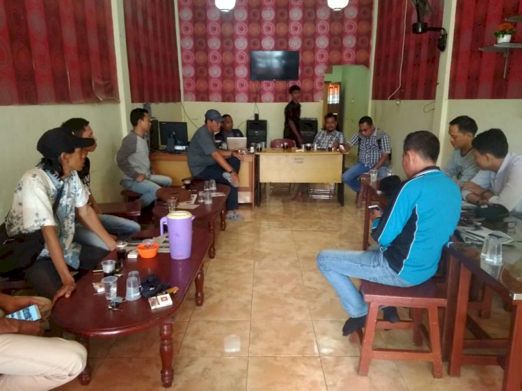 Buntut Status Facebook, Camat Sekernan Bakal Didemo Ormas dan LSM?