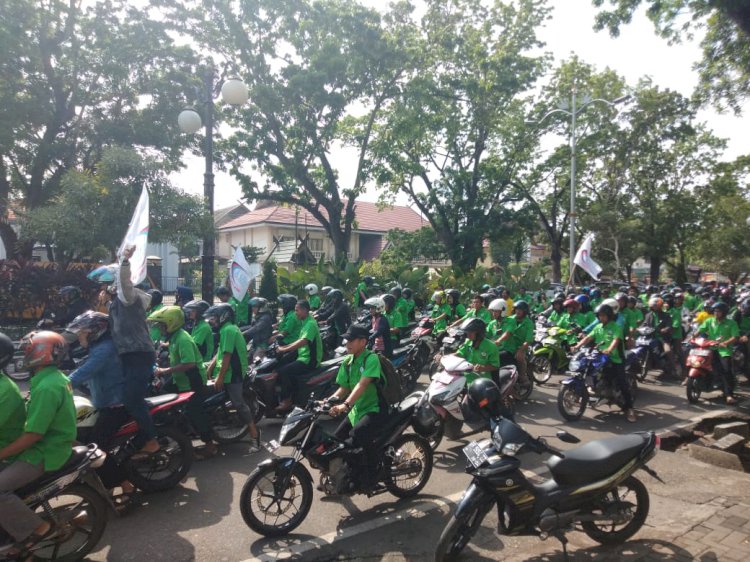 Ratusan Buruh di Jambi Demo: Presiden Jangan Coba-coba Naikkan BPJS!