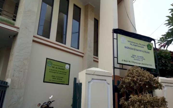 Jemaah Al Falaah Sebut Ninoy Karundeng Diselamatkan dari Massa Pendemo DPR ke Masjid