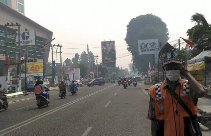Kabut Asap Kembali Pekat di Kota Jambi Sore Ini