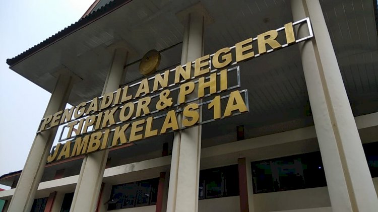 Gunakan Pesawat Citylink, 3 Tersangka KPK Dikabarkan Dilimpahkan Hari Ini