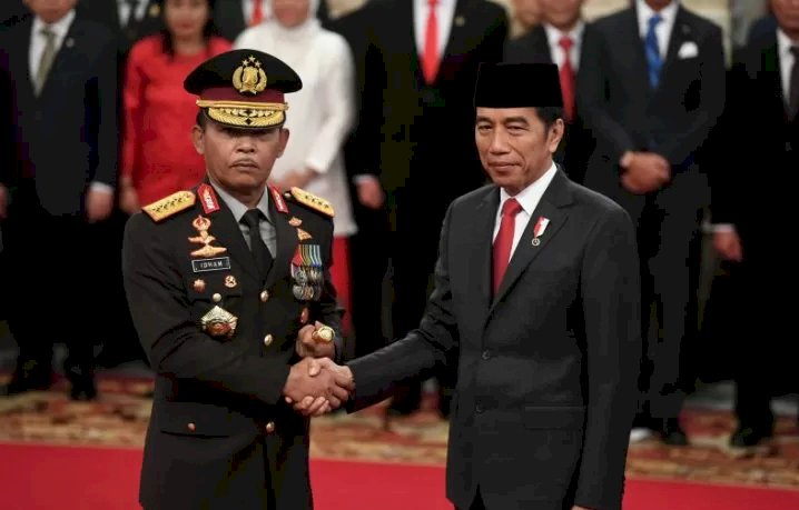 SAH! Ucapkan Sumpah Janji, Presiden Jokowi Lantik Idham Azis sebagai Kapolri