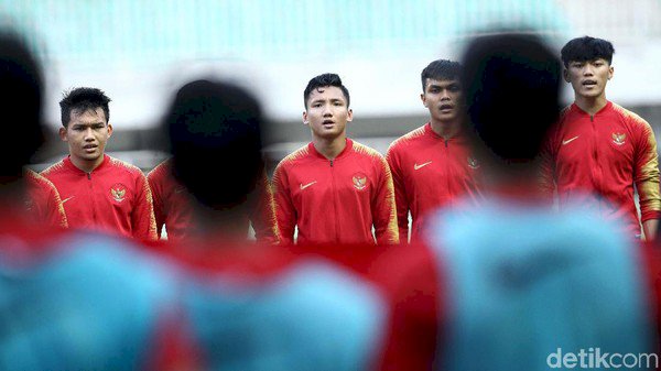 Duh!! Kok Bisa Timnas Indonesia U-22 Tak Sengaja Makan Babi?