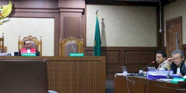 Rommy Marah Dengan Sepupunya Sambil Gebrak Meja di Persidangan