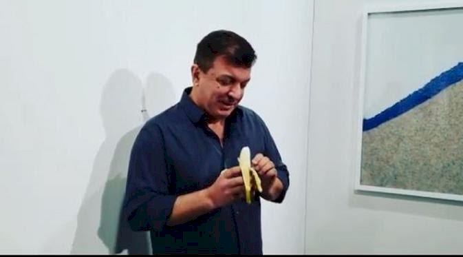 Benar Nekad, Pria Ini Makan Pisang Seharga Rp1,7 Miliar