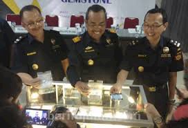 Bea Cukai Juanda Lelang Batu Permata 1,5 Miliar Rupiah