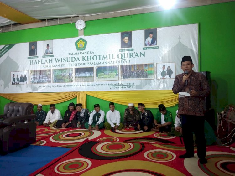 Hadiri Haflah Wisuda Khotmil Qur'an TPQ Darussalam Annahdiyah Petaling, Ini Pesan Wabup Muarojambi
