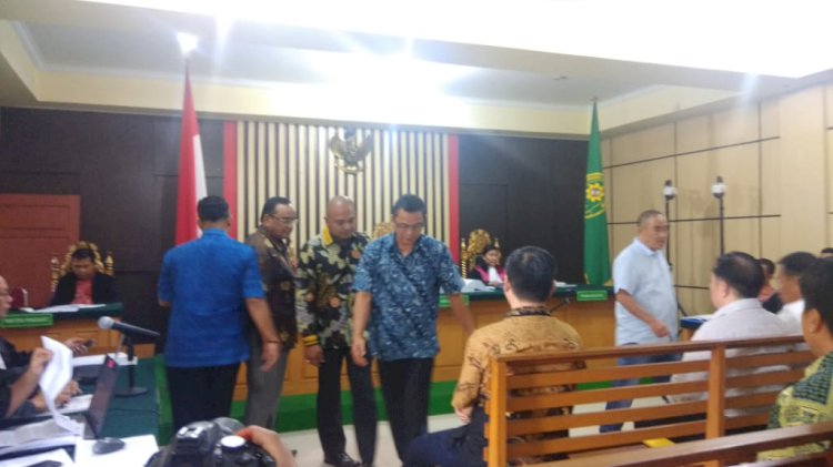 Hanya Hendri Atan alias Ateng Mangkir dari Panggilan Jaksa KPK
